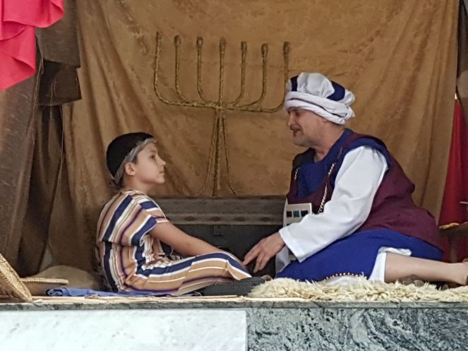 f48557e9-e246-4e55-aef4-4dc1098bde14